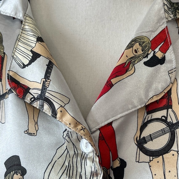 Taylor Swift Red Era's size small pajama top in a size small concert fan swiftie - Picture 8 of 10